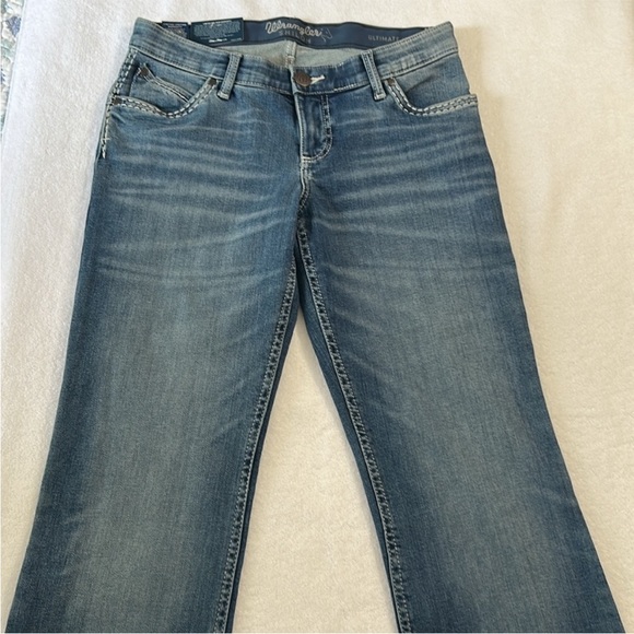 Wrangler 28 / 5 x 36 Jeans Shiloh Scarlett Ultimate Riding Jeans Low-Rise NWT - Picture 4 of 12